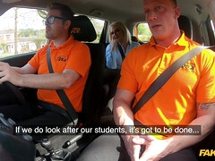 素人, デカパイ, フェラチオ, イギリス人, ヨーロピアン, 眼鏡, 手コキする, おもらし