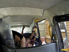 Mamada, Coche, Estilo perrito, Corridas faciales, Penetracion con dedos, Lamidas, Pov, Coño