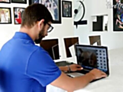 Asiatisch, Braunhaarige, Natürlichen titten, Reiten, Schreiend, Rasiert, Dürr, Titten