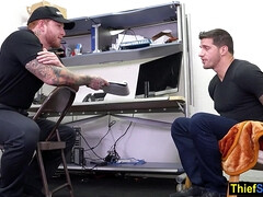 Anaal, Pijpbeurt, Hondjeshouding, Homo, Spier, Realiteit, Roodharige vrouw, Uniformpje