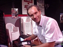 Sucer une bite, Brunette brune, Tir de sperme, Gorge profonde, Queue, Hard, Pov, Adolescente