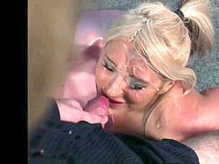 humungous Cumspraying Facials
