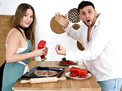 Gros cul, Grosse bite, Gros seins, Sucer une bite, En levrette