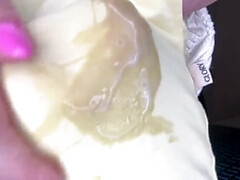 Conversation vulgaire, Famille, Fait maison, Maman, Seins naturels, Bureau, Fils, Nénés