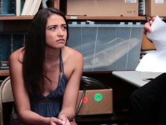 Shoplifter analed after stripsearch