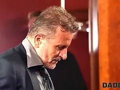 Grote kont, Grote mammen, Bruinharig, Man die toekijkt, Zwart, Vriendin, Hd, Interraciaal