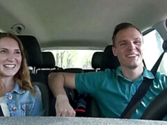 Blasen, Bekleidet, Sperma im mund, Hundestellung, Handjob, Interrassisch, Natürlichen titten, Im freien