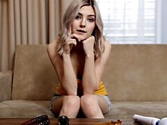 18 ans, Amateur, Gros cul, Blonde, Masturbation, Solo, Dénudage, Adolescente