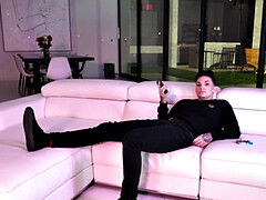 Jurk, Zwart, Zoenen, Lesbisch, Likken, Kut duiken, Roken, Tatoeage