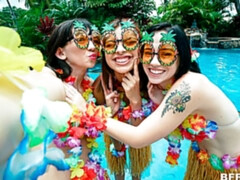 Mamada, Morena, Grupo, Orgía, Al aire libre, Tatuaje, Adolescente, Tetas