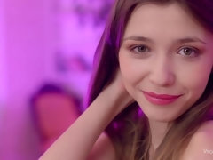 En levrette, Doigter, Béant, Léchez, Masturbation, Culottes ou slips, Rasée, Adolescente