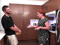 18, デカパイ, フェラチオ, 手コキする, Hd, 淫乱熟女, 赤毛, オッパイの