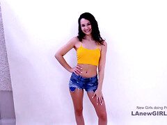 18 ans, Amateur, Audition, Sucer une bite, Éjaculer dans la bouche, Mignonne, Pov, Adolescente