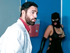 Anal, Gros cul, Gros seins, Sucer une bite, Attrapée, Branlette thaïlandaise, Mère que j'aimerais baiser, Plan cul à trois