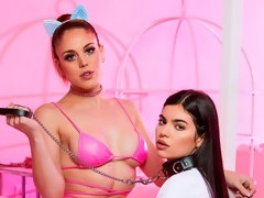 Arsch, Domination, Lesbisch, Masturbation, Muschi, Rasiert, Patschen, Strümpfe