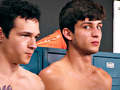 Anal, Sucer une bite, Queue, Homosexuelle, Branlette thaïlandaise, Interracial, Tatouage, Plan cul à trois