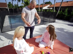 素人, ブロンド, フェラチオ, 茶髪の, チン, ヨーロピアン, 手コキする, アウトドア