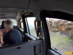 Leie, In den arsch, Schwarz, Auto, Schwarz, Handjob, Natürlichen titten, Hintern versohlen