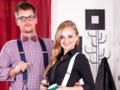 Amateur, Grosse bite, Sucer une bite, Bureau, Secrétaire, Maigrichonne, Adolescente, Nénés