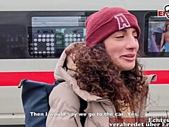 Amateur, Papá, Hd, Madres para coger, Pov, Público, Realidad, Tren