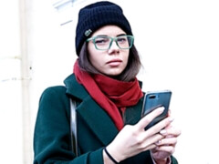 Grosser schwanz, Blasen, Hundestellung, Aufs gesicht abspritzen, Natürlichen titten, Dürr, Jungendliche (18+), Titten