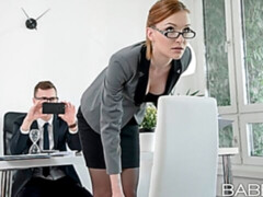 Culo grande, Verga grande, Tetas grandes, Pelirrojo, Secretaria, Flaco, Medias largas, Adolescente