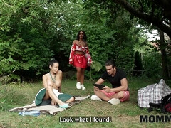 エロ熟女, チン, ヨーロピアン, ハードコア, イタリア人, 淫乱熟女, 母, アウトドア