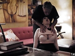 Grosser arsch, Grosse titten, Braunhaarige, Schwanz, Hundestellung, Natürlichen titten, Rau, Rasiert