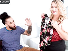 ぽっちゃり, デカ尻, デカパイ, ブロンド, フェラチオ, 異人種間, 熟年, 自然山雀