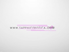 Брюнетки, Пальцем, Белье, Мастурбация, На природе, Соло, Сиськи, Игрушки