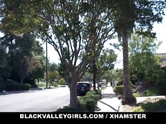 18 ans, Noire, Éjaculation interne, En levrette, Hard, Hd, Interracial, Pov