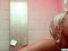 Красотки, Эротика, Подружка, Волосатые, Лесбиянка, Душ, Сосущие