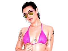 Anal, Grosse bite, Sucer une bite, Brunette brune, En levrette, Seins naturels, Cheveux courts, Adolescente