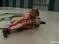 Last years Rookie of the year fucks up this years ranked 14thBrutal submission holds, nasty RD4!