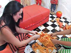 Belleza, Sexo duro, Lesbiana