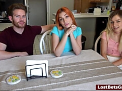 18 jaar, Hardcore, Naakt, Roodharige vrouw, Mager, Tiener, Trio, Tieten likken