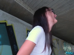 お尻, フェラチオ, 浮気者, カップル, 手コキする, アウトドア, ハメ撮り, 公共