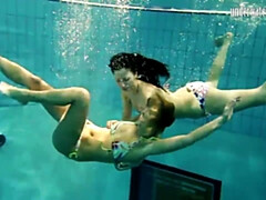 18 jahre, Fetisch, Hd, Lesbisch, Pool, Russisch, Jungendliche (18+), Unter wasser