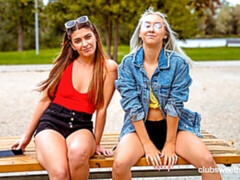 Blonde, Lesbienne, Léchez, Chatte, Maigrichonne, Dénudage, Adolescente, Nénés