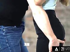 アナル, フェラチオ, エロティック, Hd, なめる, 小柄, 馬乗り, ティーン
