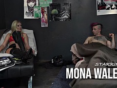 Fem lady loves to fuck trapped man with strapon toy