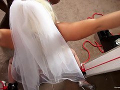 Большая жопа, Большие сиськи, Блондинки, Минет, Глубокая глотка, Мастурбация, Милф, Кричащие