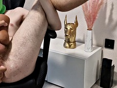 Students fist cums from hand and pussy. Daddy fucked a tight point to the buzz of sperm spray!