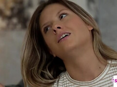 ブロンド, 手コキする, なめる, オーガズム, オマンコ, 剃毛, 三人, オッパイの