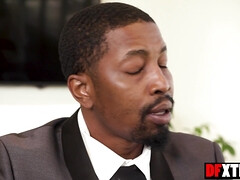 In den arsch, Grosser schwanz, Schwarz, Schwanz, Hardcore, Hd, Interrassisch, Natürlichen titten