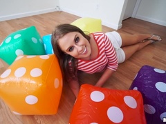 69 negenenzestig, Enthousiasteling, Pijpbeurt, Lul, Hondjeshouding, Sperma in gezicht, Tieten likken