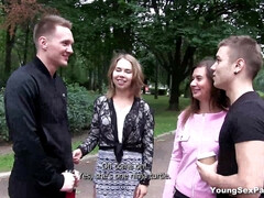 В клубе, Семяизвержение, Смазливые, Европейки, Натуральные сиськи, Бритые, Молоденькие, Шлюха