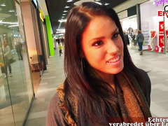 Amateur, Sucer une bite, Fille latino, Mère que j'aimerais baiser, Orgasme, Public, Maigrichonne, Jarretelles