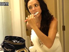 Ariella Ferrera's big tits and sexy lingerie get a fan experience