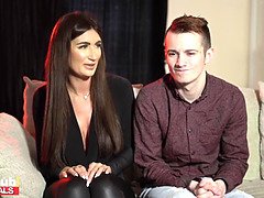 Gros cul, Sucer une bite, Mature, Mère que j'aimerais baiser, Maman, Criant, Belle mère, Plan cul à trois